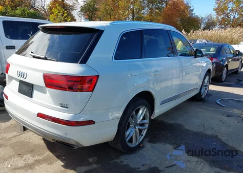 2017 Audi Q7 3.0T Premium из США, поврежденный, VIN WA1VAAF7XHD029470